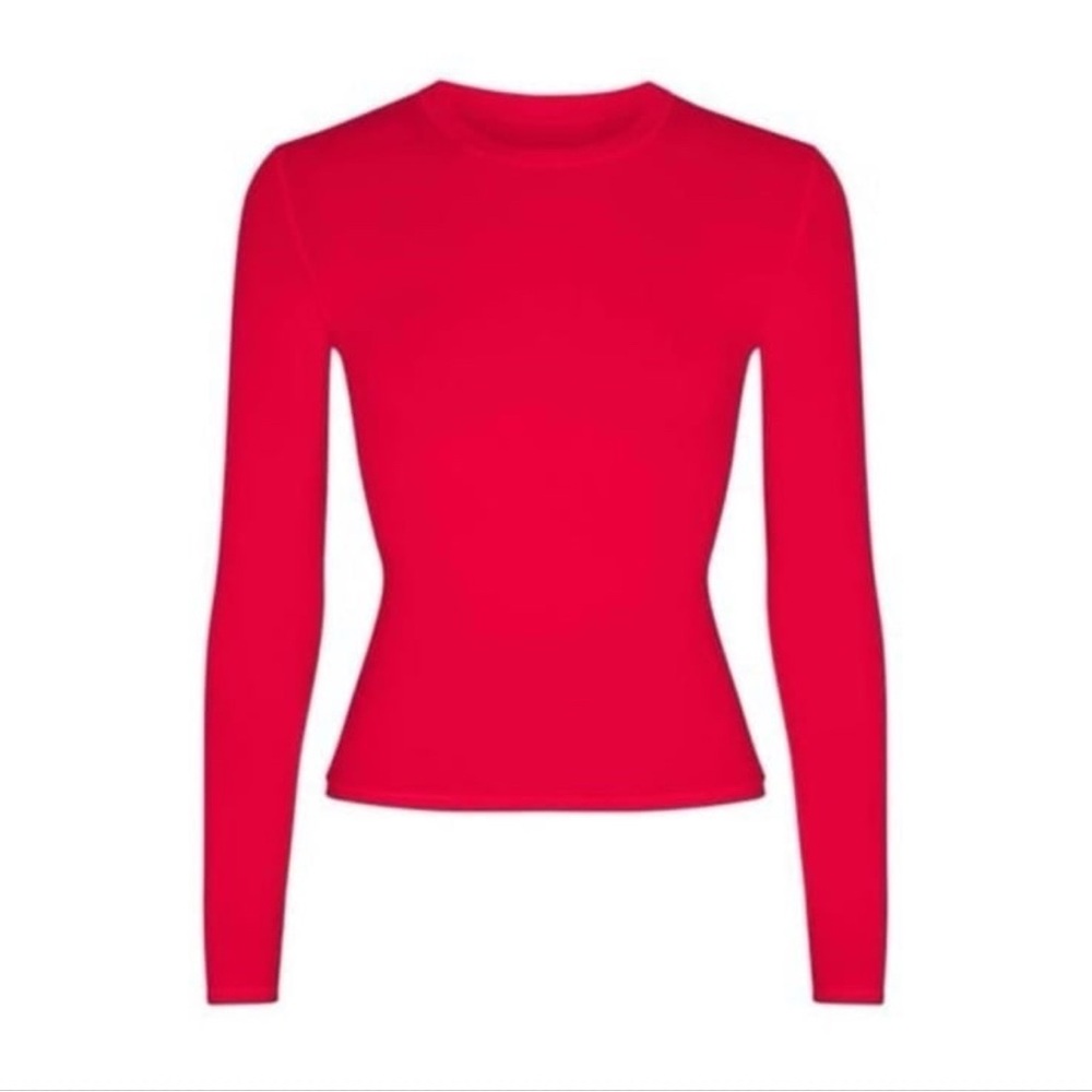 NWOT SKIMS Fits Everybody Long Sleeve T-Shirt Ruby Small Sold Out
